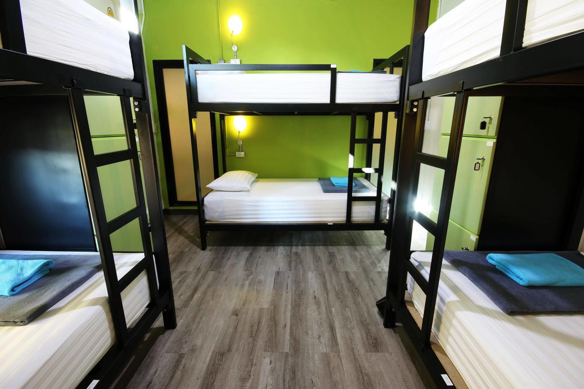 The Pillow Hostel Khaosan Bangkok Extérieur photo