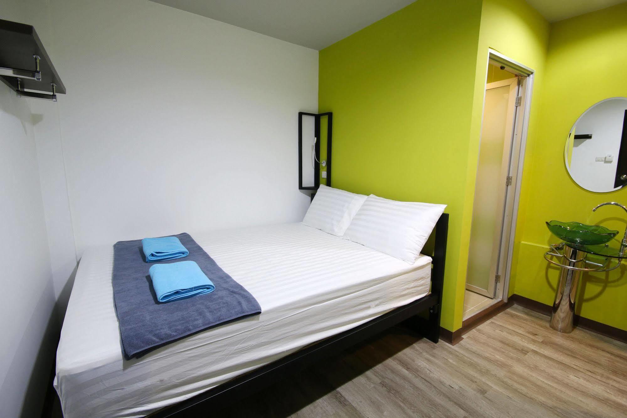 The Pillow Hostel Khaosan Bangkok Extérieur photo