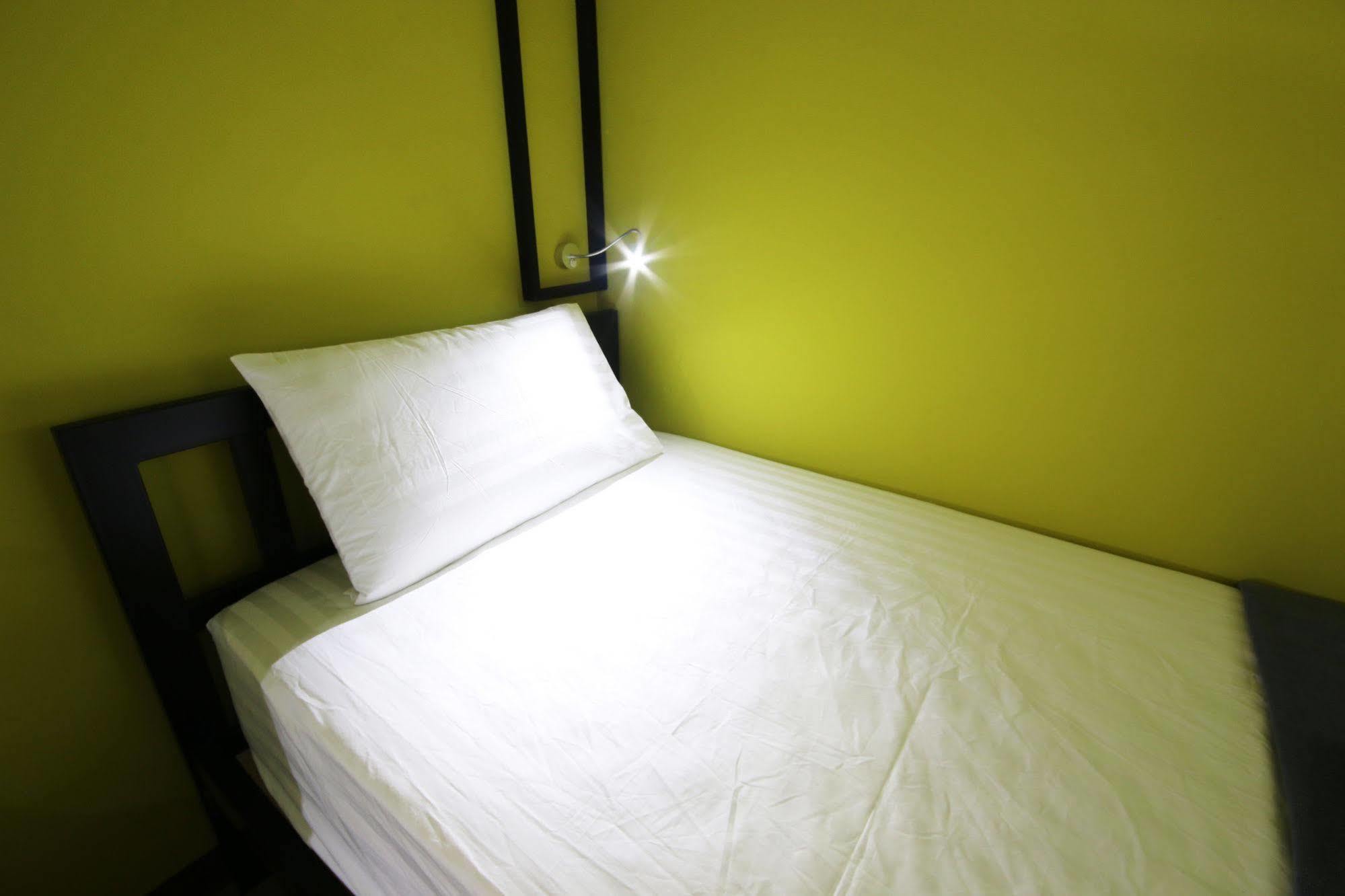 The Pillow Hostel Khaosan Bangkok Extérieur photo